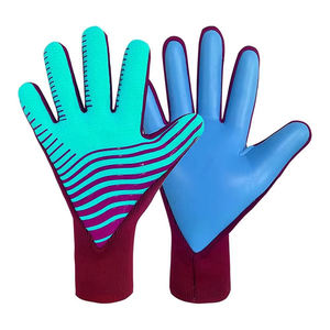 Derniers gants de gardien de but de football avec adhérence solide et protection des doigts Équipement de football en latex respirant pour l'extérieur - Product Image 4