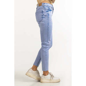 กางเกงยีนส์เอวสูงสีฟ้าอ่อนแฟชั่นเรียบง่าย WM-JNS-WS23-002 สไตล์พื้นฐาน - Product Image 2