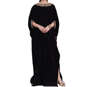 Élégant personnalisé broderie impression conception velours robe élégante à la main frontière velours robe nuptiale vêtements culturels à vendre - Product Image 1