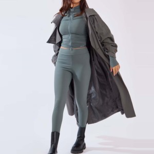 Trench en cuir matelassé imperméable respirant Long hiver grande taille métallisé femmes manteaux avec logo personnalisé fabriqué au Pakistan - Product Image 6