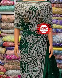 Bordado de tela de envoltura de George indio hecho a mano de alta calidad para niñas, fabricación de vestidos de fiesta y boda con técnicas tejidas - Product Image 3