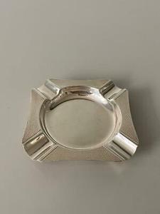 Cendrier impressionnant pour maison bureau hôtel Bar bol avec couvercle design moderne cendrier en métal forme ronde couleur argent cendrier de voiture humaine - Product Image 3