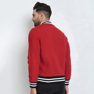 Chaqueta universitaria para hombre hecha en Pakistán con logotipo personalizado al mejor precio, chaqueta universitaria para hombre de color sólido con diseño personalizado de buena calidad - Product Image 2