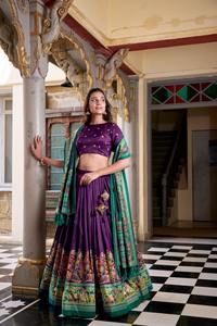 Seda Tasar de alta calidad con estampado y trabajo de lámina Lehenga Choli mujer fabricante de moda de la India a la tarifa más baja - Product Image 2