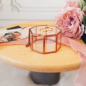 Joyero Clásico y Elegante Hecho a Mano, Excelente Calidad, Forma Rectangular, Exhibidor de Joyas de Vidrio de Diseño - Product Image 3