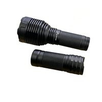 Lampe torche LED haute puissance 4200LM 26650 IP66 SFT42R 32W, projecteur longue portée, lampe de camping, lampe de poche d'extérieur, lampe d'inspection