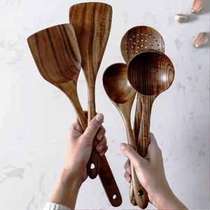 Pièce Ustensiles de cuisine en bois d'acacia Cuillères en bois VENTE Ensemble de bols de vente chaude Fabriqué en Inde Comprend un ensemble de service à salade en bois - Product Image 1