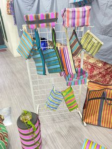 Sacs à provisions à rayures tissés en nylon recyclé PP Sacs en plastique réutilisables et écologiques fabriqués en Inde Vente en gros - Product Image 3