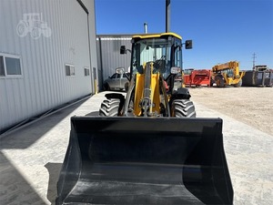 Chargeur de grumes compact JCB 409 AGRI 2025 avec garantie de plus de 5 ans - Product Image 6