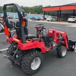 Tracteur Massey Ferguson GC1725M 2023: puissance compacte et précision pour tous les travaux - Product Image 1