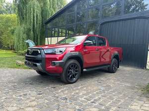 Toyota Hilux Nueva/Usada, Transmisión Automática, Color Rojo Metálico, 4 Cilindros, Potencia 150 kW 204 hp - Product Image 2