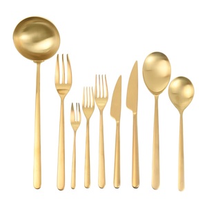 Ensemble de 5 couverts en métal avec poignée simple fini or pour la maison et le mariage - Product Image 4