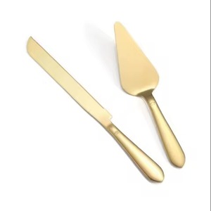 Juego de Cuchillos para Servir Pastel de Bodas de Acero Inoxidable de Primera Calidad, Hecho a Mano - Product Image 3