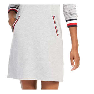 Felpa con cappuccio ampia da donna Tommy Hilfiger grigia taglia L con dettagli a contrasto – Elemento di moda - Product Image 3