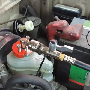 เครื่องมือซ่อมรถยนต์ Hekeen เครื่องเปลี่ยนถ่ายน้ำมันเบรกพลาสติก 12V พร้อมระบบกระตุกและระบบปิดอัตโนมัติ ใช้ได้กับรถยนต์ทั่วไป ผลิตในไต้หวัน - Product Image 2