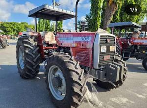 Nous sommes des fournisseurs de tracteurs agricoles de différentes marques. Notre entreprise est spécialisée dans le stock et l'exportation de produits agricoles. - Product Image 2