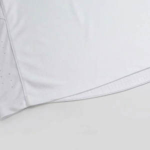 Uniforme de baloncesto de la mejor calidad OEM, conjuntos de camiseta y pantalones cortos de baloncesto de secado rápido transpirable para hombre, poliéster, fabricado en Pakistán - Product Image 4