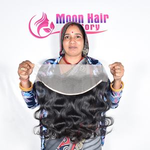 Extensions de cheveux ondulés naturels de qualité d'exportation 100% aspect naturel Texture douce et soyeuse Longues pour femmes Disponibles à la vente - Product Image 4