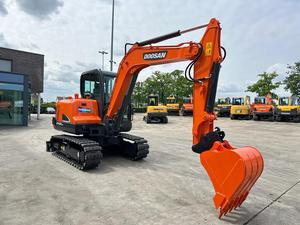Envío Gratuito, Excavadora de Cadenas Mediana Dooosan DX55-9C de 5.5 Toneladas, Aprobada por EPA/CE - Product Image 4