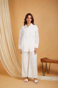 Meilleures ventes de robes de créateurs de haute qualité, nouvelles robes blanches décontractées personnalisées à la mode pour femmes au prix le plus bas de la fabrication en gros - Product Image 4