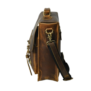 Sac en cuir multi-compartiments, vieilli à la main et fabriqué avec soin, de DIVINE INTERNATIONAL - Product Image 6