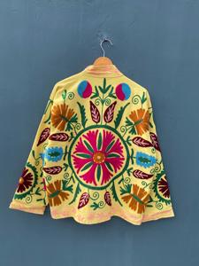 Veste courte en coton indien Suzani brodée à la main Veste de style vintage pour femmes Veste authentique Suzani brodée à la main Boho - Product Image 5