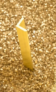 Profils Filto demi-ronds en laiton de haute qualité 30X8mm-Polyvalent pour les projets décoratifs et de finition - Product Image 2