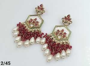 BOUCLES D'OREILLES INDIENNES TRADITIONNELLES ET À LA MODE BOUCLES D'OREILLES PLAQUÉES OR KUNDAN AVEC PERLES ET BOUCLES D'OREILLES BOLLYWOOD POUR FEMMES ET FILLES - Product Image 3