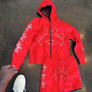 เสื้อฮู้ดดี้ซิป 2 ชิ้น กางเกงขาสั้น ผ้าฝ้าย 100% ระบายอากาศได้ดี เป็นมิตรกับสิ่งแวดล้อม พิมพ์โลโก้ด้วยเทคนิคสกรีน ดีไซน์ใหม่ ทรงโอเวอร์ไซส์ ขายส่ง OEM - Product Image 2