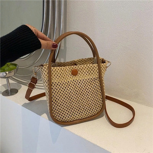 Bolso Bandolera de Paja Vintage para Verano, para Viajes a la Playa, Pequeño y Bonito Bolso Tejido en 4 Colores, Perfecto para Días Soleados - Product Image 1
