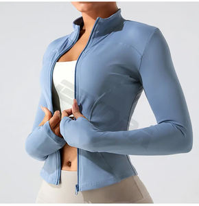 Veste unisexe légère et imperméable à fermeture éclair, coupe ajustée, pour entraînement, fitness, yoga, vêtements de sport, personnalisable, respirante, à manches longues, extensible - Product Image 4