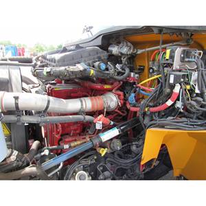 Camión de Combustible Diésel Versalift VN50I05 2024 - Product Image 5