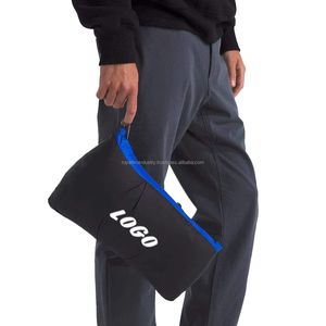 High Street 2025 Chaqueta acolchada de invierno transpirable impermeable para hombre con diseño de logotipo frontal con capucha personalizado - Product Image 6