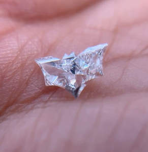 เพชรทรงแบทแมนเพาะเลี้ยงในห้องปฏิบัติการ 1.02 กะรัต รับรองโดย IGI สำหรับจี้ แหวน หรือต่างหูแบบติดหู ของขวัญวันครบรอบ - Product Image 3