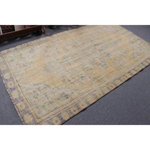 Tapis turc vintage 4,9x8,7 pieds, tapis en laine jaune à motifs floraux - Product Image 2