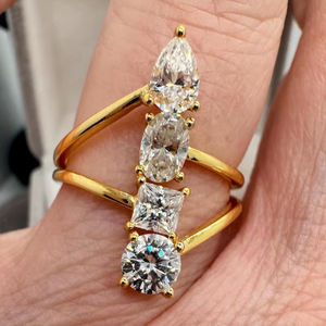Bague en diamant moissanite, design original unique, multi-coupe, 4 pierres, argent 925, plaqué or 18 carats, cadeau de mariage, de fiançailles, d'anniversaire - Product Image 1