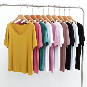 Modal cuello en V camiseta de verano para mujer de talla grande Casual suelta ajuste media manga medio Color sólido transpirable y cómodo - Product Image 2