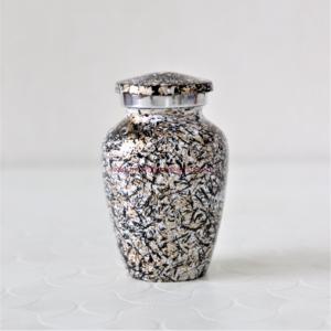 Petite urne en laiton du fabricant gravée à la main oiseaux souvenir en métal bijoux de crémation pour cendres humaines fournitures funéraires - Product Image 6