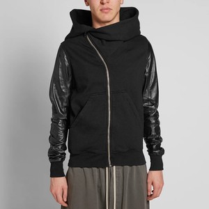 Sudadera con capucha de invierno de talla grande transpirable de última moda con mangas de cuero y bolsillo en el pecho 100% algodón negro color en blanco - Product Image 5