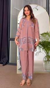 Ensemble coordonné haut et pantalon palazzo en mousseline de soie pure, style moderne, style designer, gaufré, séchage rapide, pour les fêtes et les mariages, élégant et tendance - Product Image 5