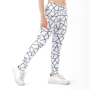 Femmes haut tendance taille haute sans couture Fitness Leggings Push-Up Style Gym Yoga pantalon décontracté fente Slim-Fit Legging motif solide - Product Image 1