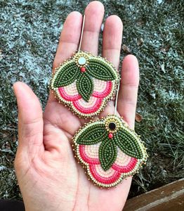 Boucles d'oreilles multicolores en perles de verre Miyuki Trendy Boho Style Drop avec Fringe Seeds HF Crafts' Fashionable Wedding Hoop Earrings - Product Image 2