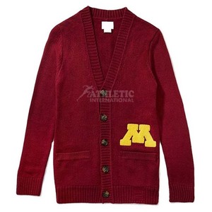 OEM ODM suelto personalizado nuevo cuello en V bordado Chenille carta parches prendas de punto Letterman Cardigan Unisex transpirable suéter a rayas - Product Image 1