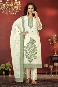 Recién llegado Jacquard de algodón Jacquard con trabajo manual Kurti Pant y Dupatta Fabricante y proveedor de India a la tarifa más baja - Product Image 2