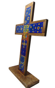 Croix de table chrétienne en bois fabriquée à la main symbole religieux décoratif maison église bureau rustique bois foi décor prière - Product Image 2