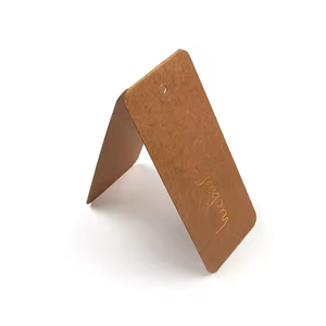Etiqueta colgante de papel Kraft personalizada de alta calidad con diseño impreso para la exhibición del logotipo de la ropa etiqueta colgante - Product Image 4