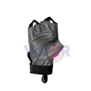 Gants de musculation en cuir et caoutchouc personnalisés avec logo de salle de sport, prix bas, accessoire de fitness haut de gamme - Product Image 4