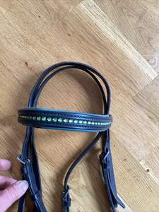 Cuero negro Cob Tamaño Espirit Cob Tamaño Brida Costura Cuero genuino Caballo Brida Fabricante Lujo - Product Image 4