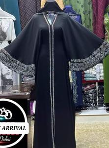 2025 dubaï beaux vêtements islamiques traditionnels noirs pour femmes arabie saoudite Abaya dubaï Abaya vêtements musulmans chiffons du golfe - Product Image 2