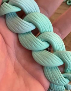 Chaîne murale en résine design, élément décoratif mural intérieur de luxe - Product Image 3